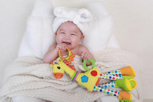 泰州宝宝为什么会吐奶 泰州宝宝为什么会吐奶